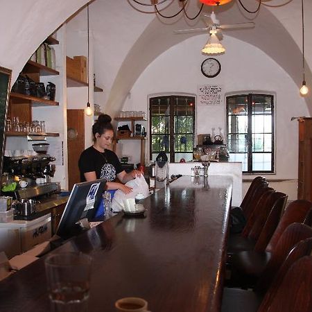 Pina Barosh Bnb โรชปินนา ภายนอก รูปภาพ