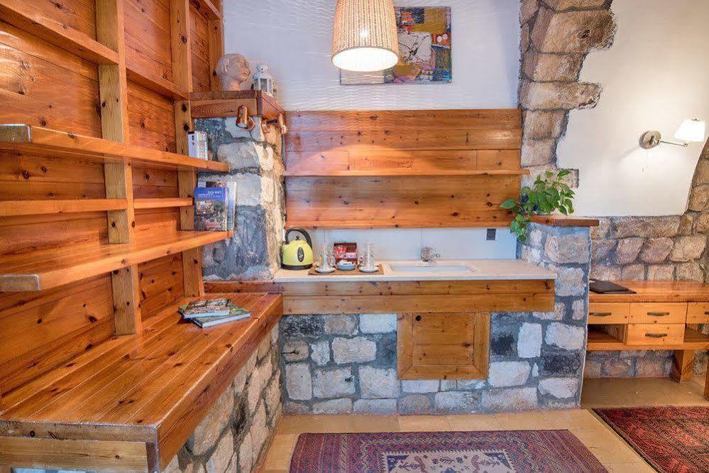 Pina Barosh Bnb โรชปินนา ภายนอก รูปภาพ