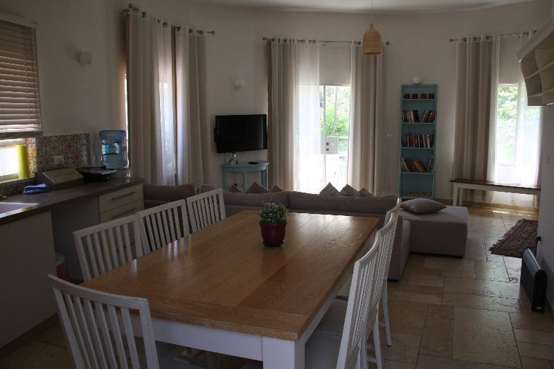 Pina Barosh Bnb โรชปินนา ภายนอก รูปภาพ